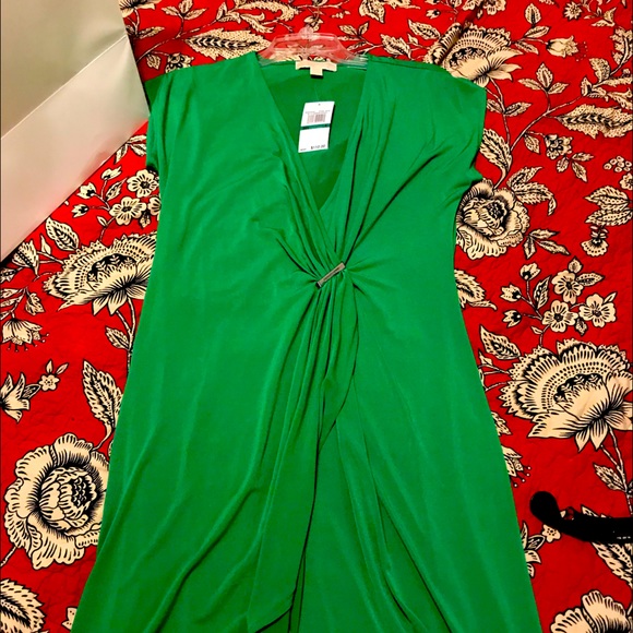 Dress - Picture 1 of 2